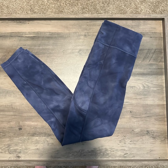 lululemon invigorate leggings 25” diamond dye size 6 - Picture 3 of 4